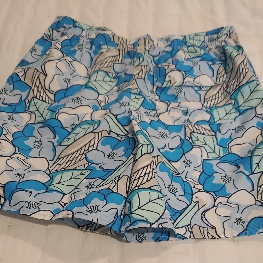 Vineyard Vines Chappy Swim Trunks in Pelican MagnoliaMEDIUM 12/14 BOY